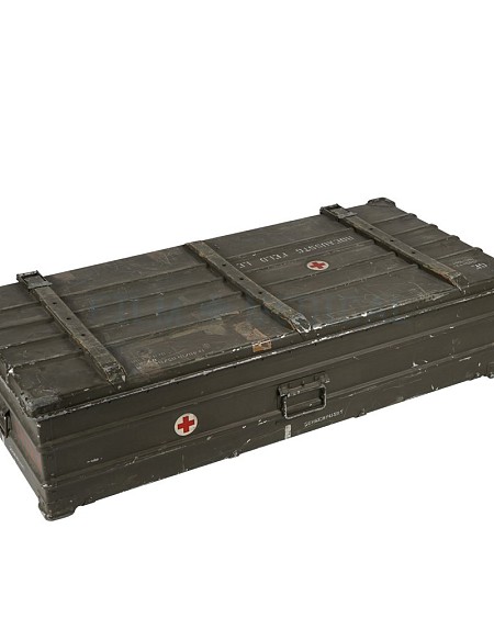Red Cross Crate 129x34x65